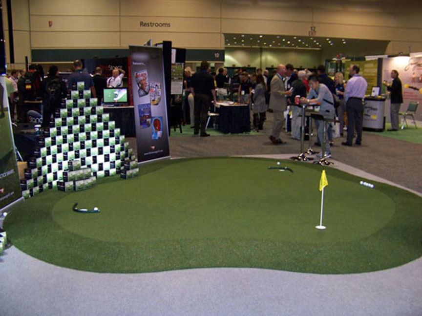 Modular Putting Greens Miniature Golf Indoor 15 X 17 Putting Green With Foam Edge Transition Dpg 46pp 1