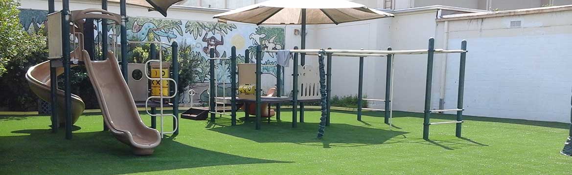 wide-playground-area-artificial-grass